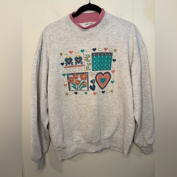 Tops - 90s Cottagecore Vintage Sweatshirt with Heart and Floral Design, Size S